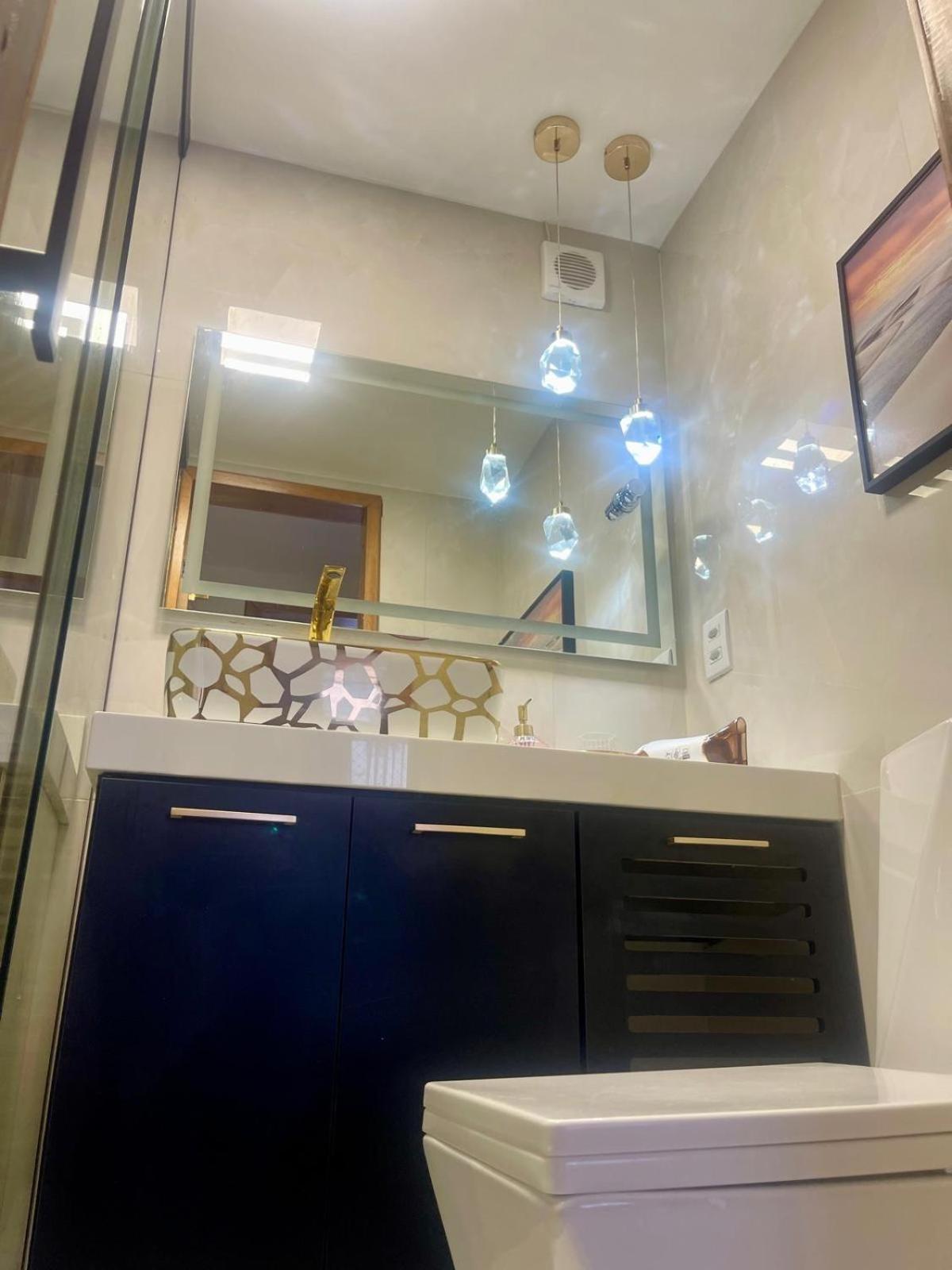 Alto Padrão Moderno Frente A Com 2 Quartos Localização Beira Mar