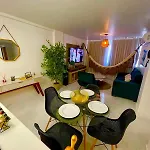 Apartamento Alto Padrao Moderno Frente A Praia Com 2 Quartos Melhor Localizacao Beira Mar