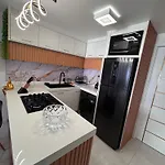 Apartamento alto padrão moderno frente a praia com 2 quartos melhor localização beira mar