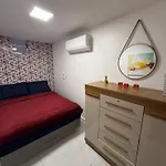 Apartamento alto padrão moderno frente a praia com 2 quartos melhor localização beira mar