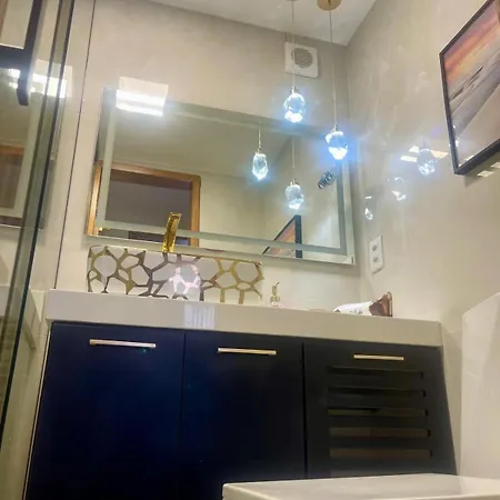 Alto Padrão Moderno Frente A Com 2 Quartos Localização Beira Mar