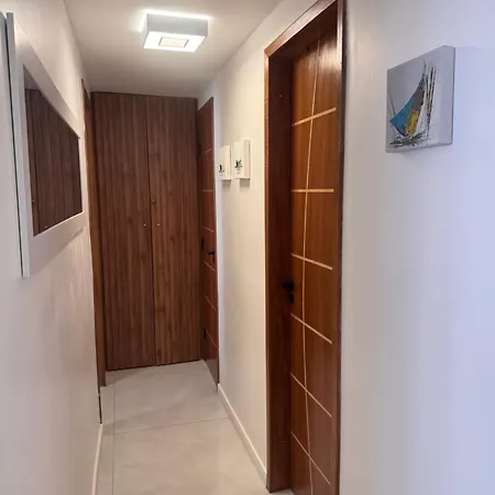 Apartamento Alto Padrão Moderno Frente A Com 2 Quartos Localização Beira Mar