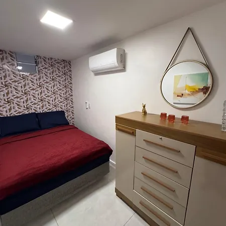 Alto Padrão Moderno Frente A Com 2 Quartos Localização Beira Mar Fortaleza (Ceara)