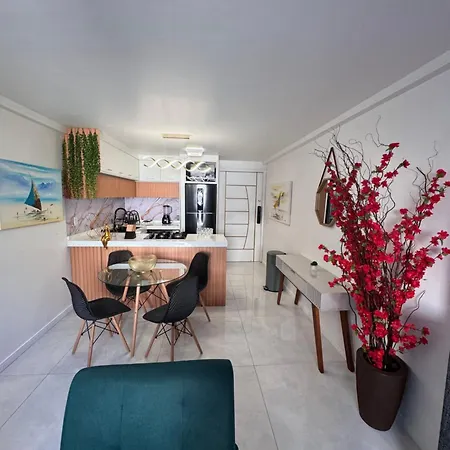 Apartamento Alto Padrão Moderno Frente A Com 2 Quartos Localização Beira Mar Fortaleza (Ceara)