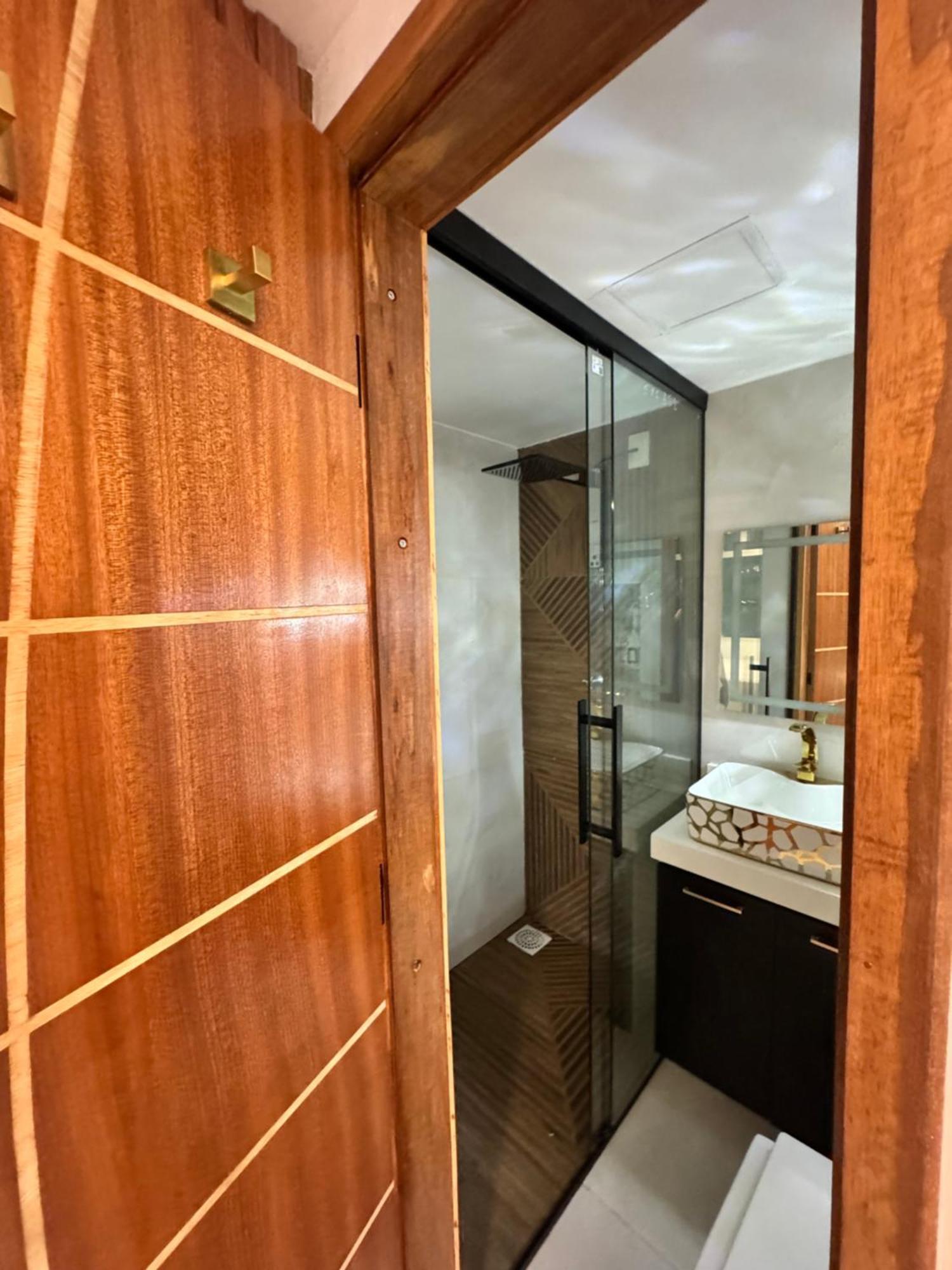 Apartamento Alto Padrao Moderno Frente A Com 2 Quartos Localizacao Beira Mar